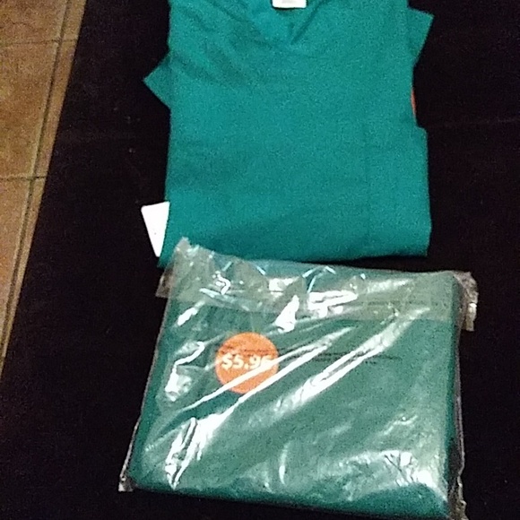 Scrubs - Picture 3 of 3